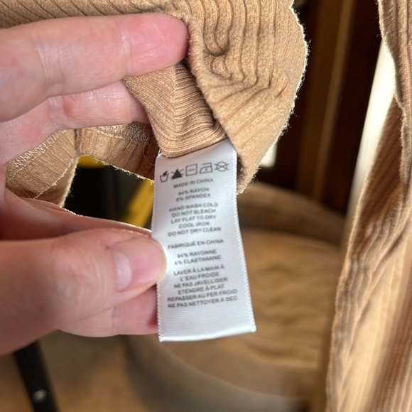 Altar’d State Ribbed Knit Collared Cropped Top Mushroom Brown Size Small - Picture 7 of 8